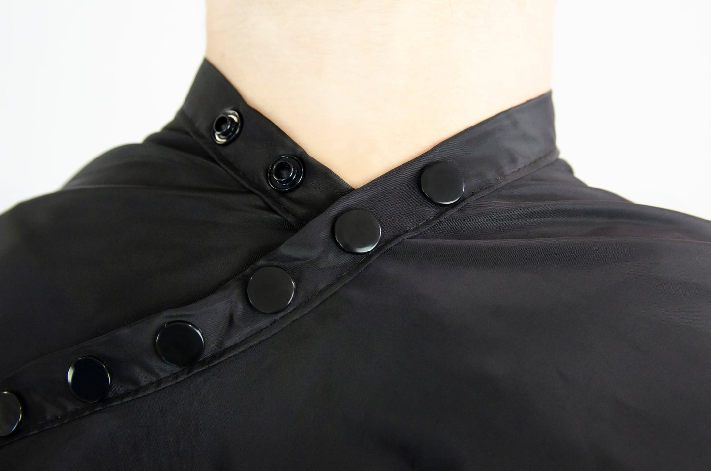 MOOD Cutting Cape Black